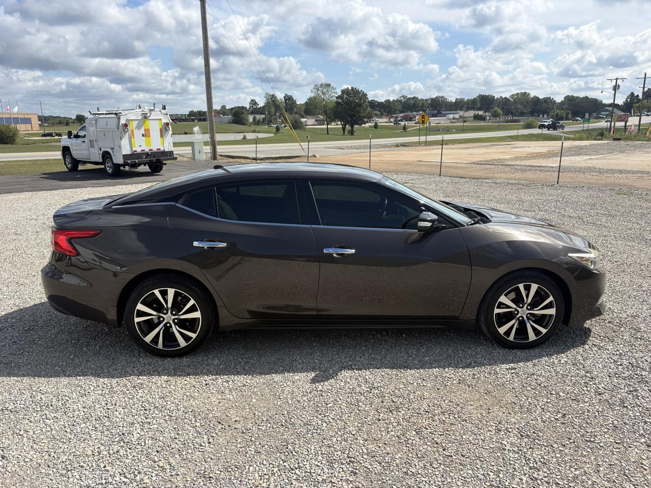 Nissan Maxima 3.5 SV 2016