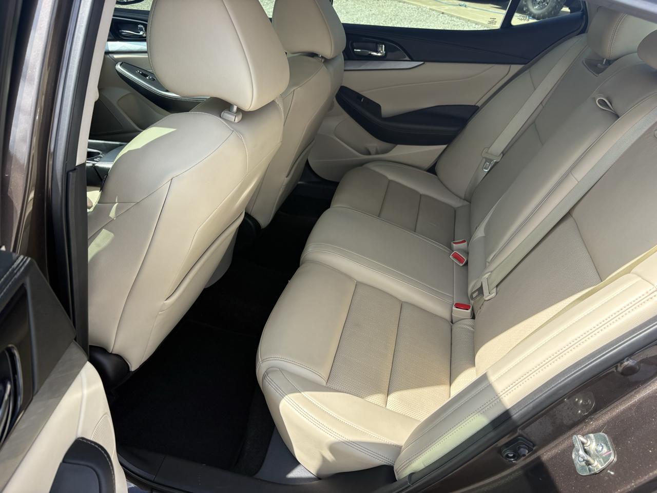 Nissan Maxima 3.5 SV 2016