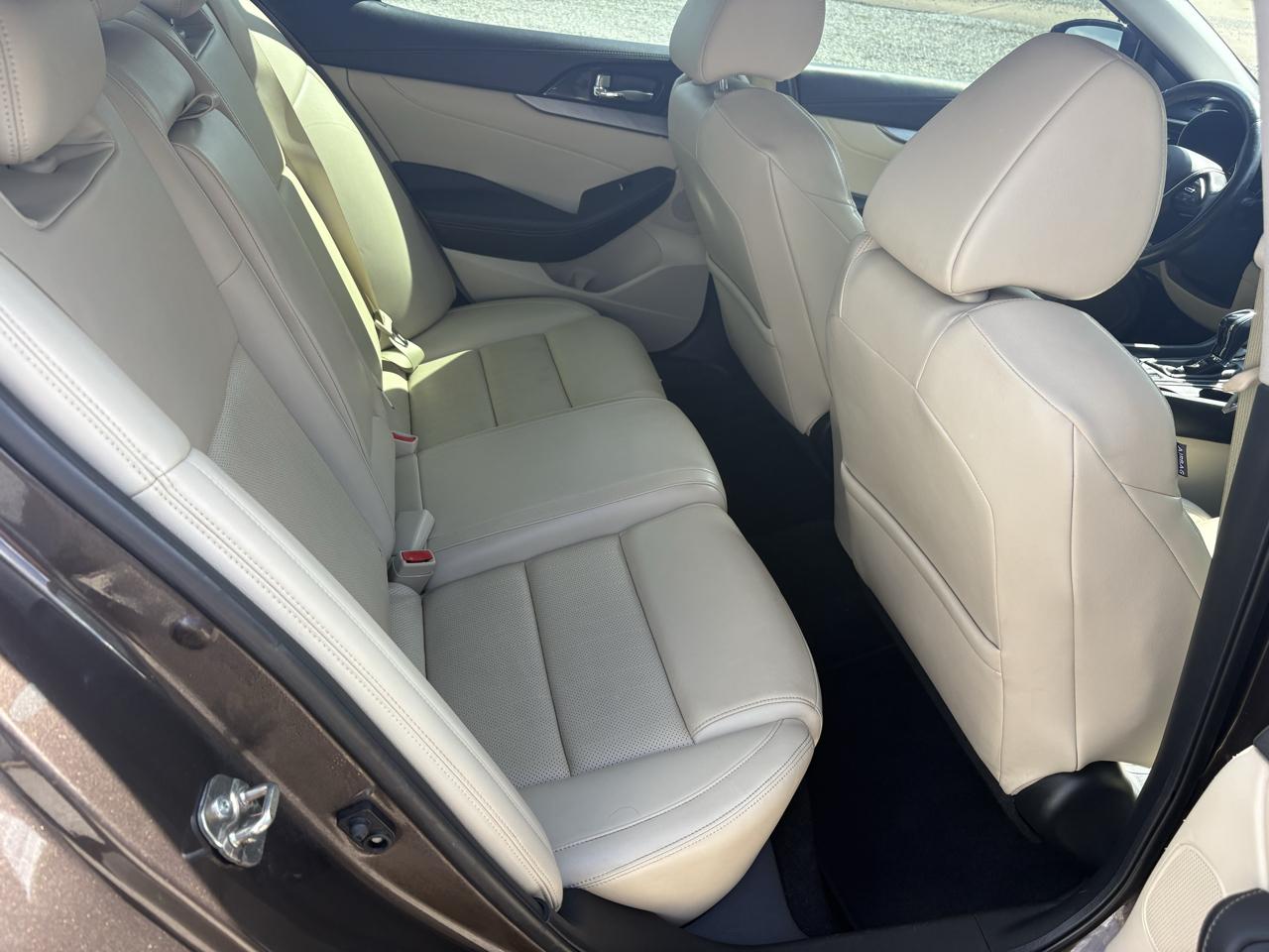 Nissan Maxima 3.5 SV 2016