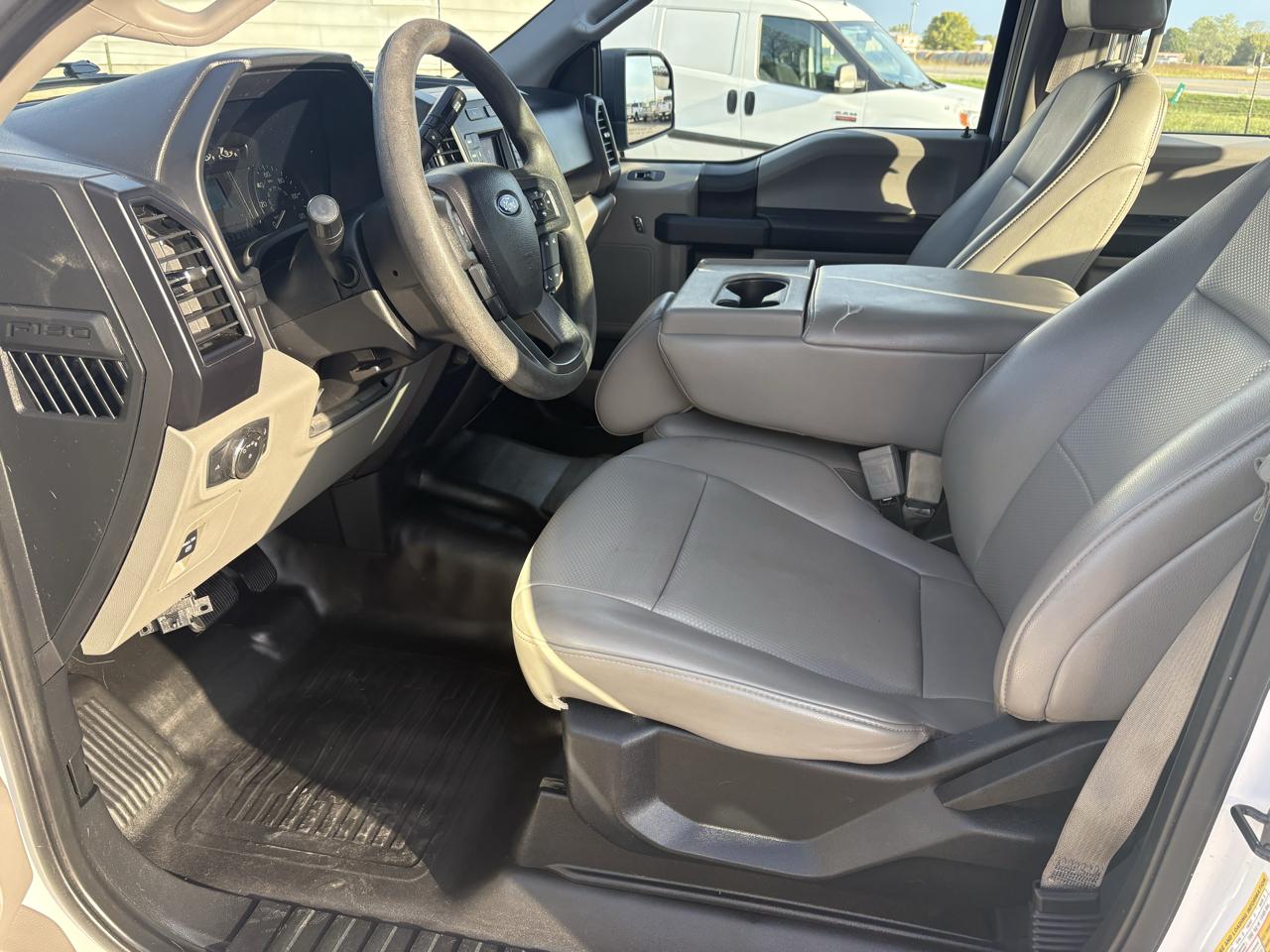 Ford F-150 4WD SuperCrew 139" XL 2020