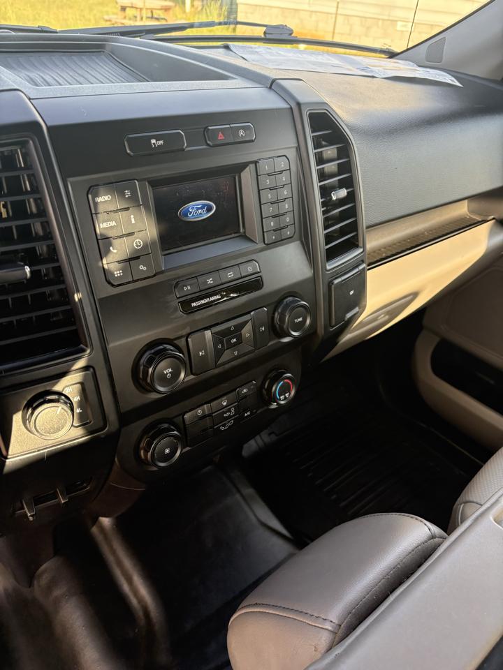 Ford F-150 4WD SuperCrew 139" XL 2020