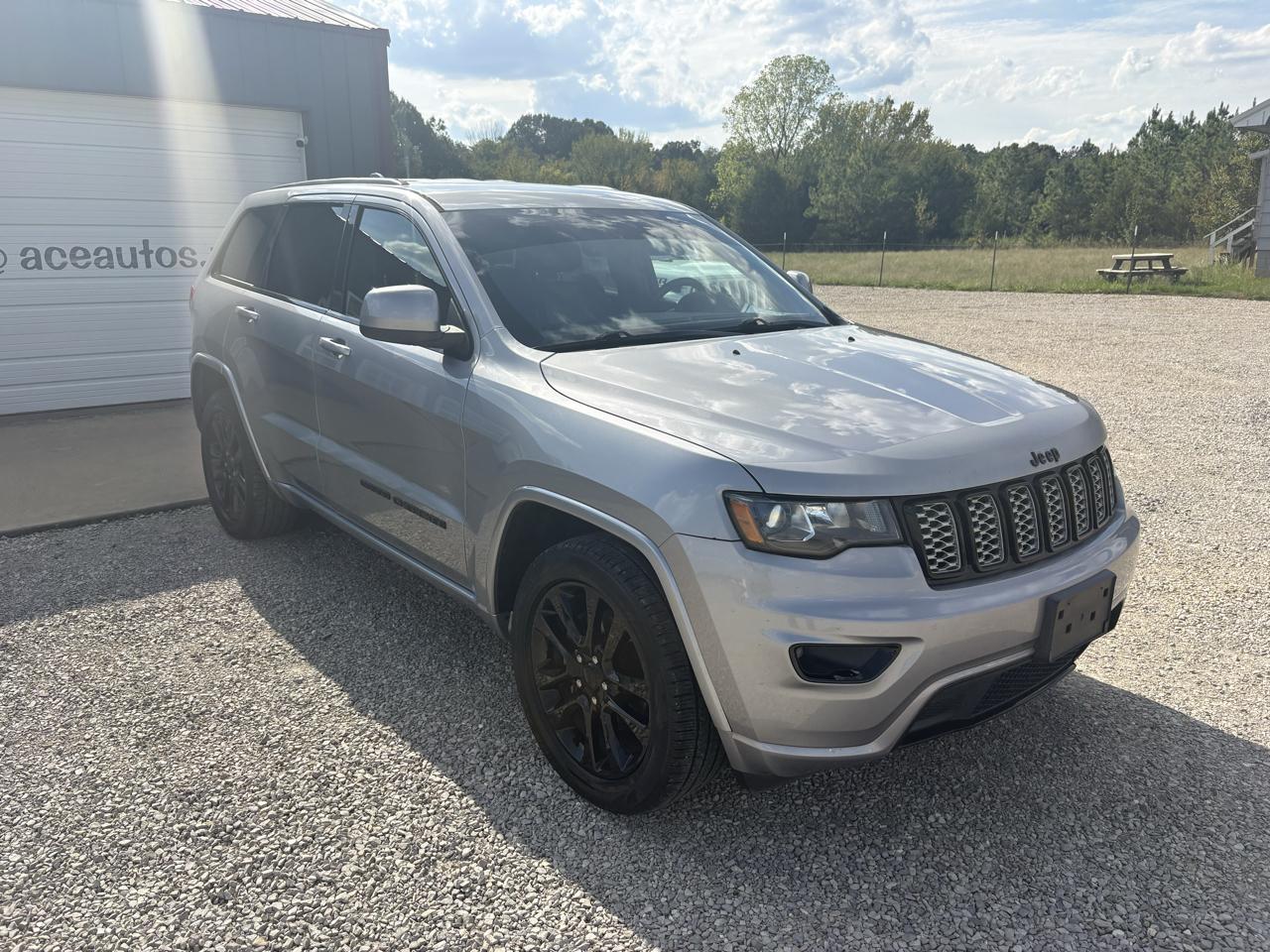 Jeep Grand Cherokee Altitude 4x2 2017