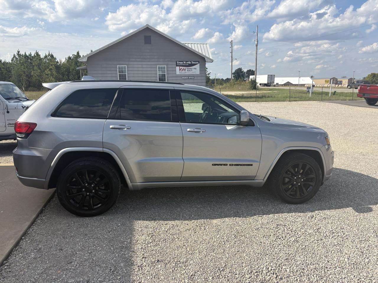 Jeep Grand Cherokee Altitude 4x2 2017