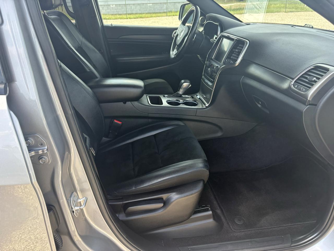 Jeep Grand Cherokee Altitude 4x2 2017