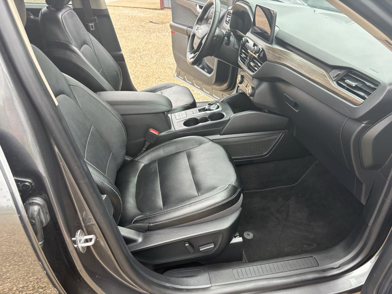 Ford Escape Titanium 4WD 2020
