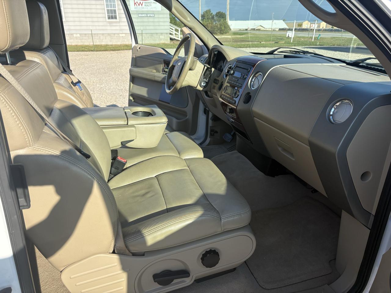 Ford F-150 4WD SuperCab 133" Lariat 2007