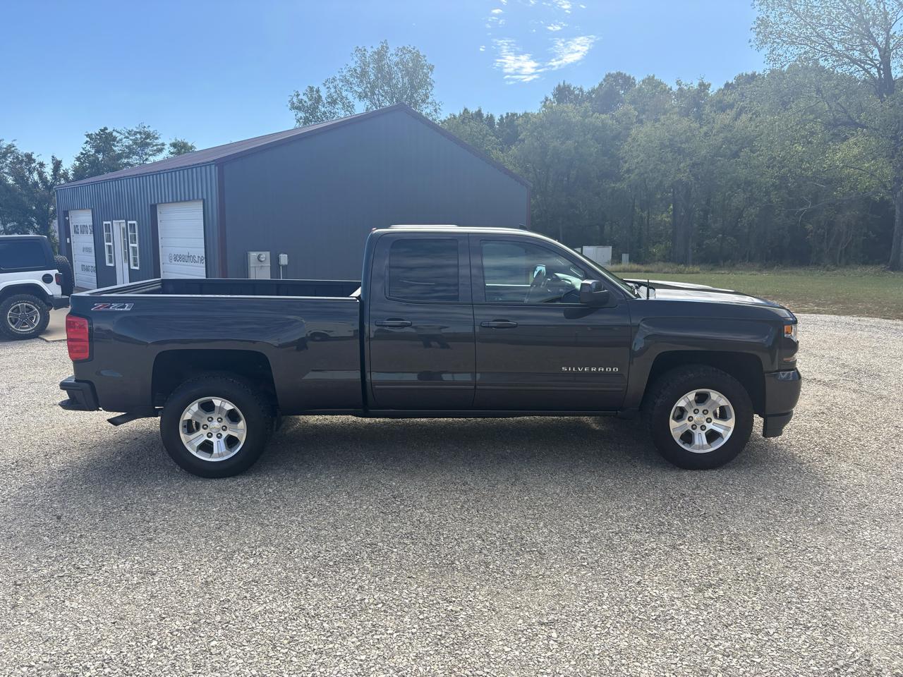 Chevrolet Silverado 1500 4WD Double Cab 143.5" LT w/2LT 2016