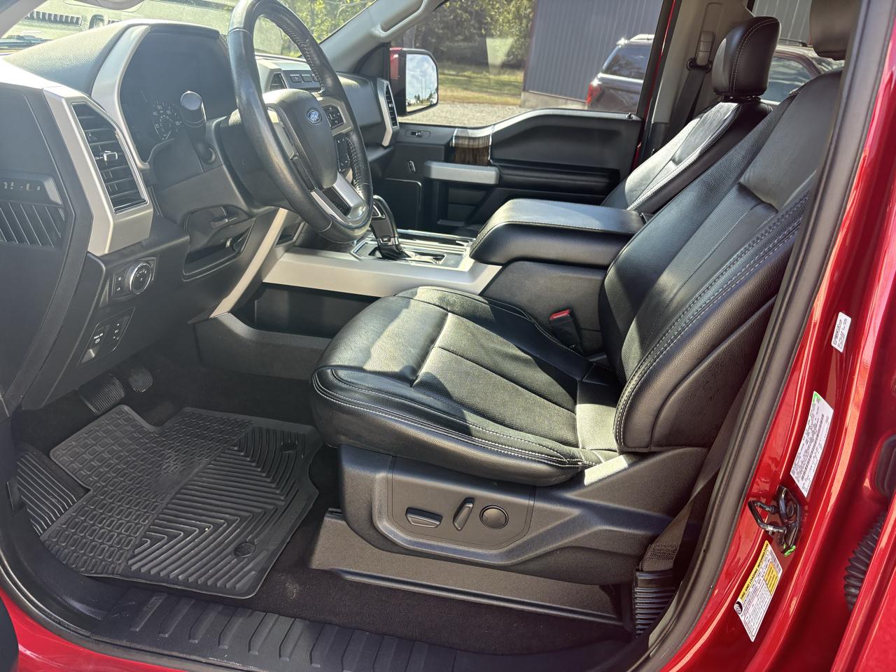 Ford F-150 4WD SuperCrew 139" Lariat 2020