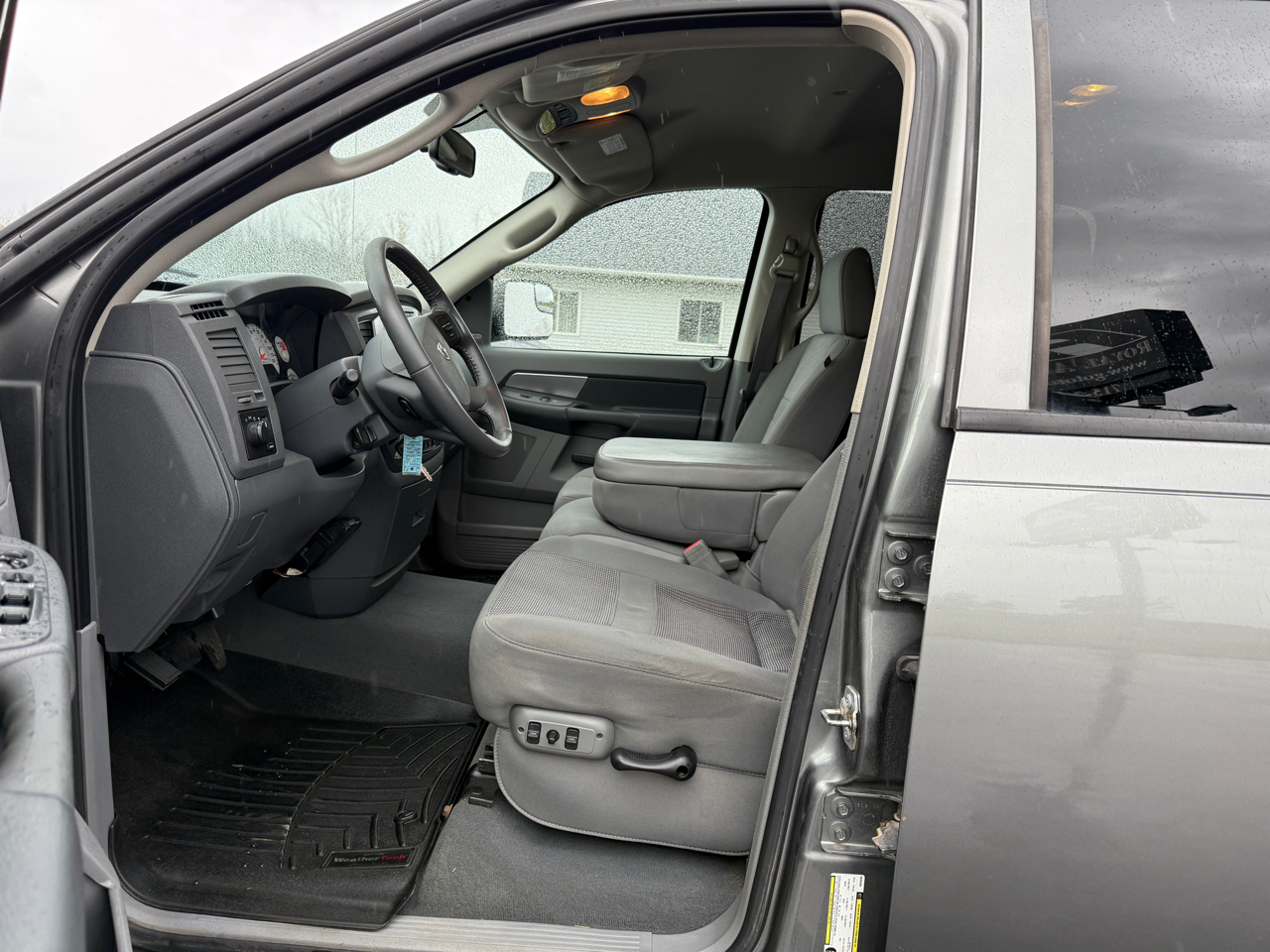 Dodge Ram 2500 4WD Mega Cab 160.5" SLT 2009 Dodge Ram 2500 4WD Mega Cab 160.5" SLT 2009