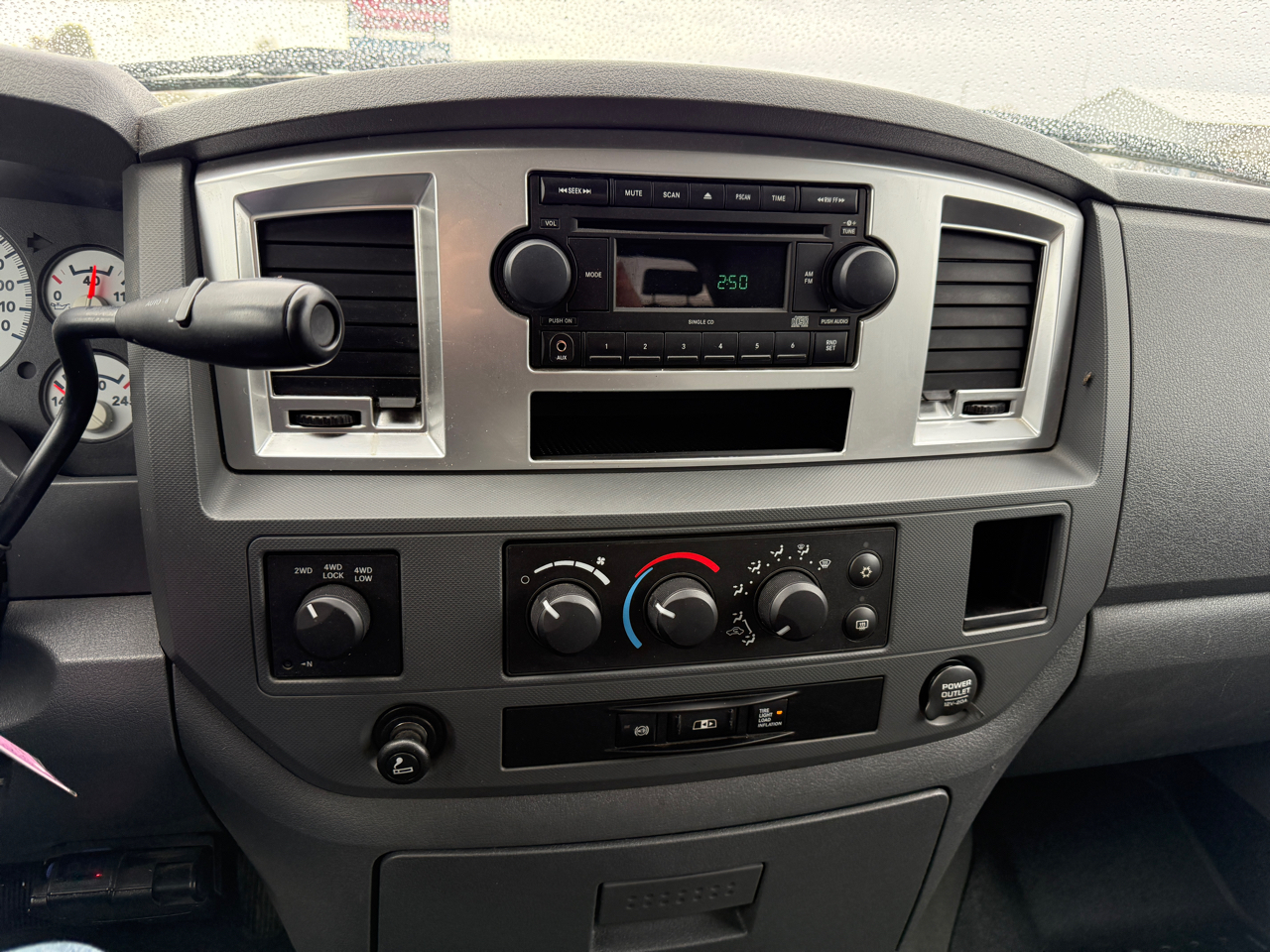 Dodge Ram 2500 4WD Mega Cab 160.5" SLT 2009 Dodge Ram 2500 4WD Mega Cab 160.5" SLT 2009