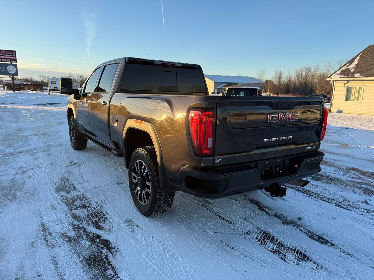 GMC Sierra 3500HD 4WD Crew Cab 159" AT4 2021