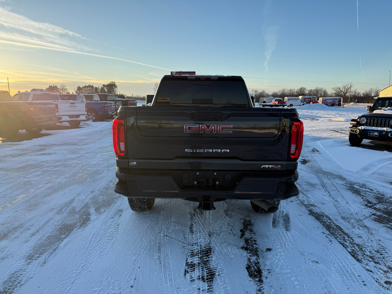 GMC Sierra 3500HD 4WD Crew Cab 159" AT4 2021