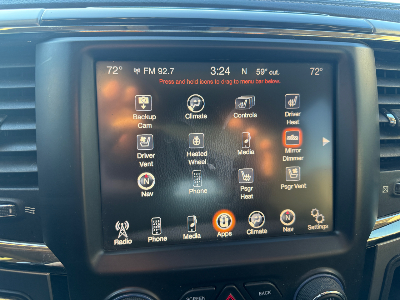 RAM 1500 4WD Crew Cab 140.5" Sport 2016