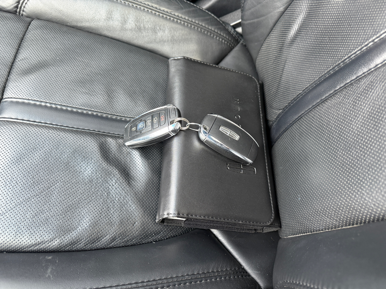 Lincoln MKZ Reserve AWD 2017