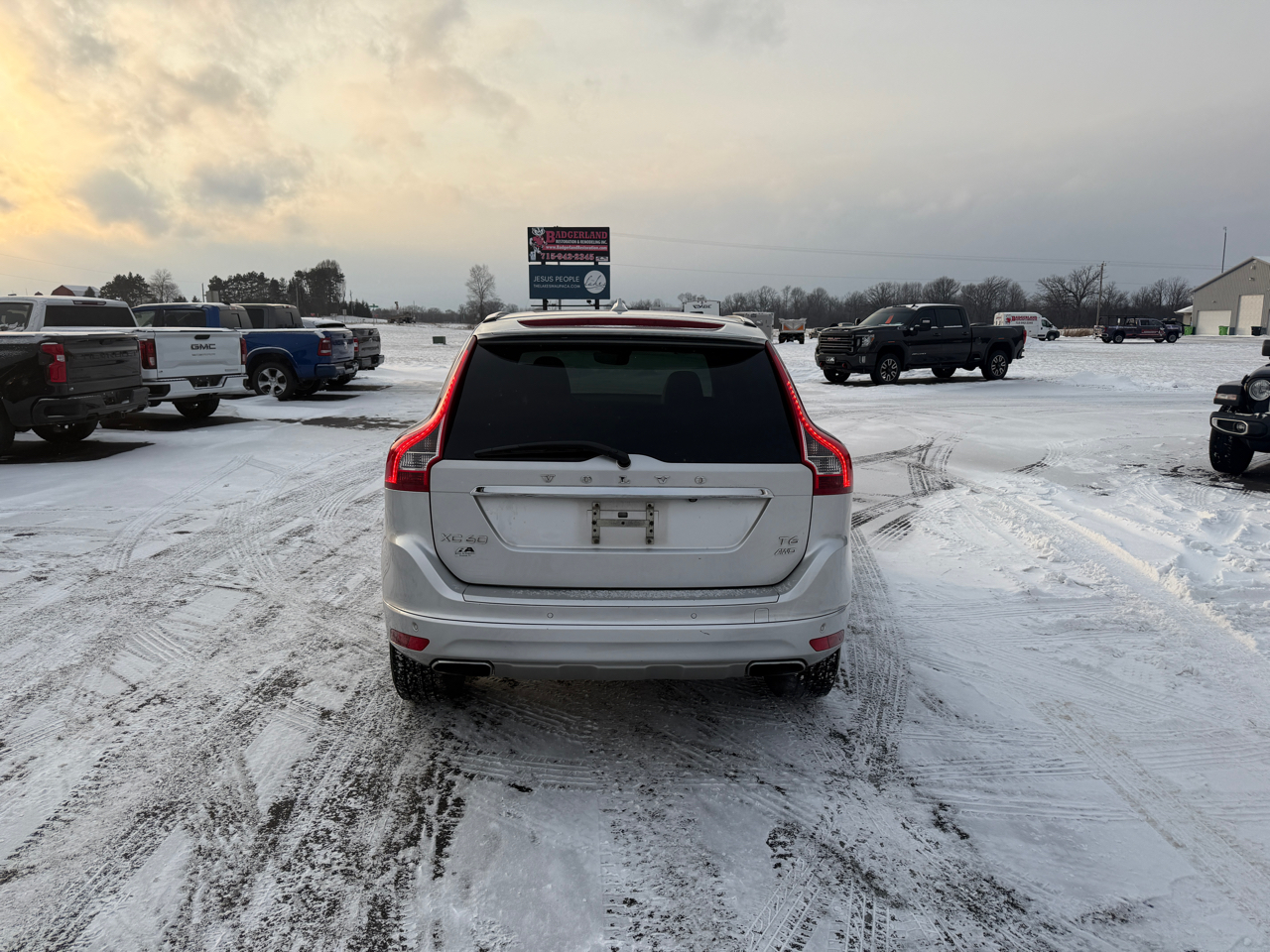 Volvo XC60 AWD 4dr T6 Drive-E 2016