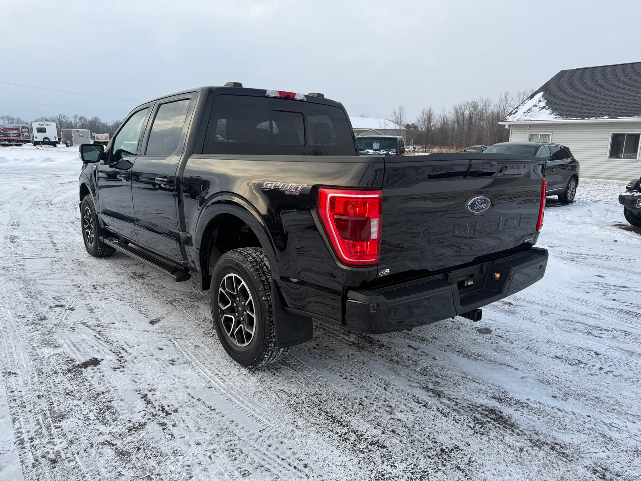 Ford F-150 4WD SuperCrew 145" XLT 2022