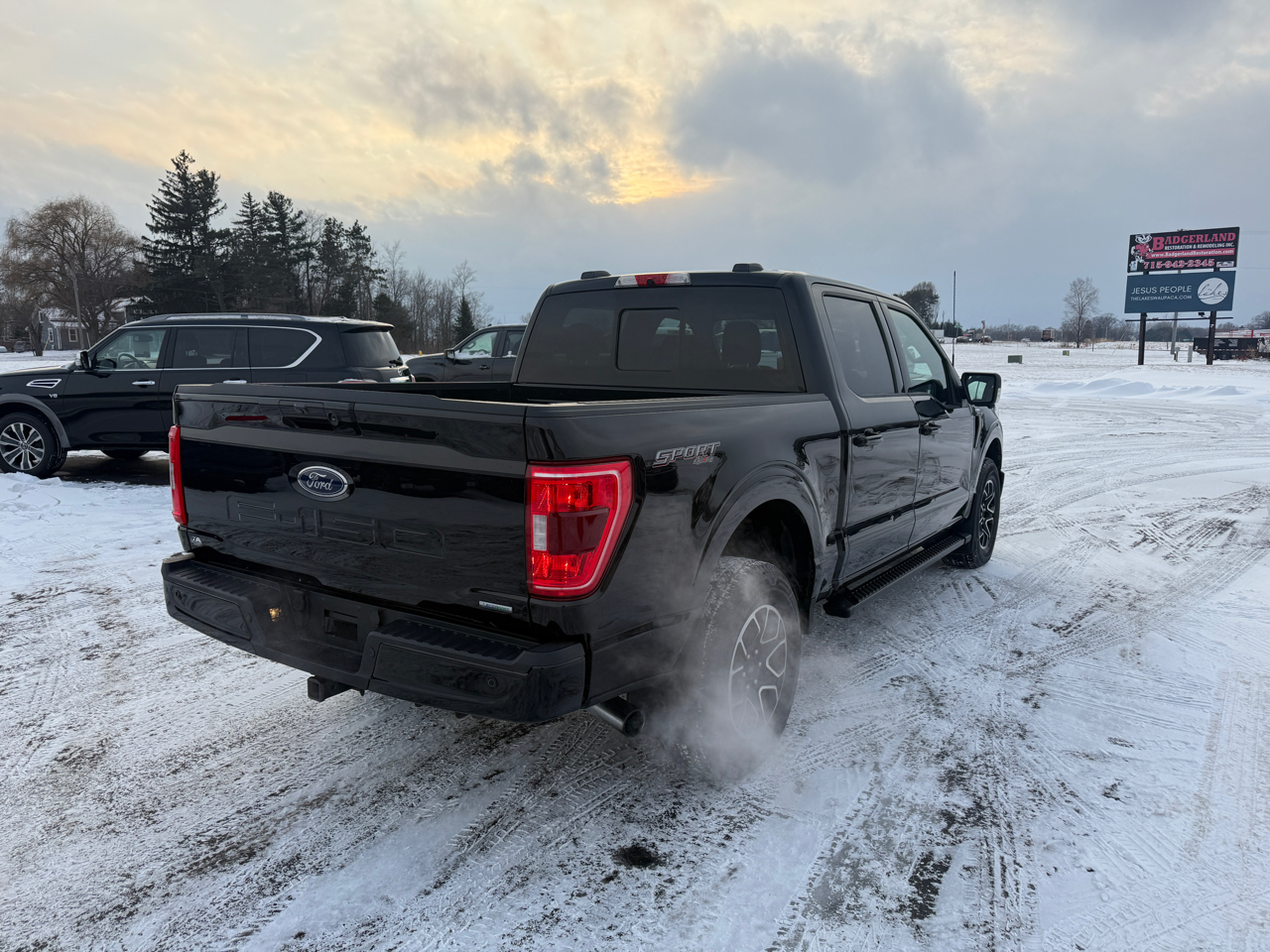 Ford F-150 4WD SuperCrew 145" XLT 2022