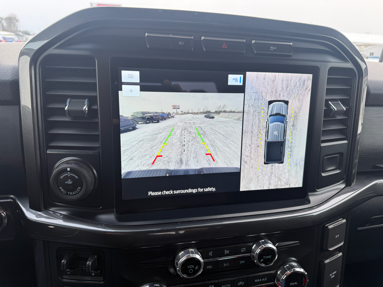 Ford F-150 4WD SuperCrew 145" XLT 2022