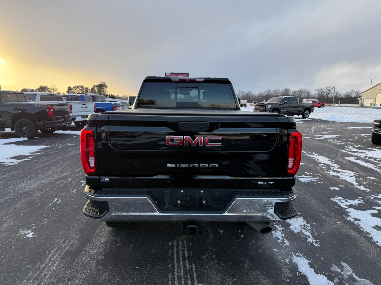 GMC Sierra 2500HD 4WD Crew Cab 159" SLT 2021