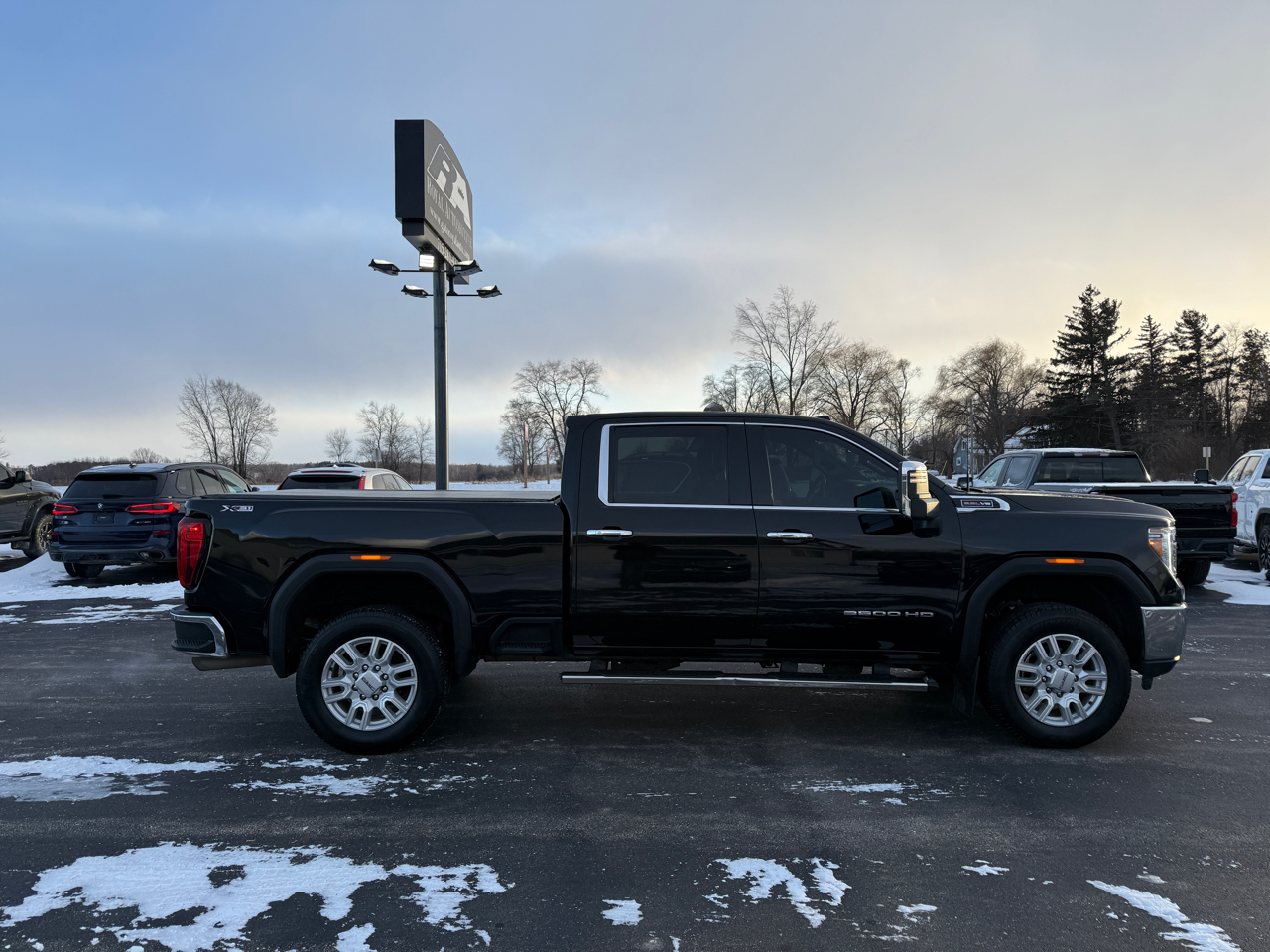 GMC Sierra 2500HD 4WD Crew Cab 159" SLT 2021
