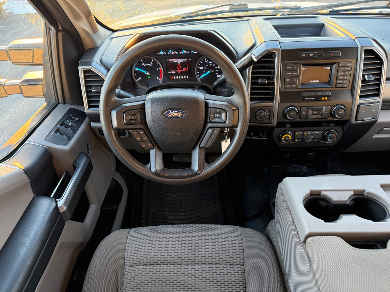 Ford Super Duty F-250 SRW 4WD Crew Cab 156" XLT 2019