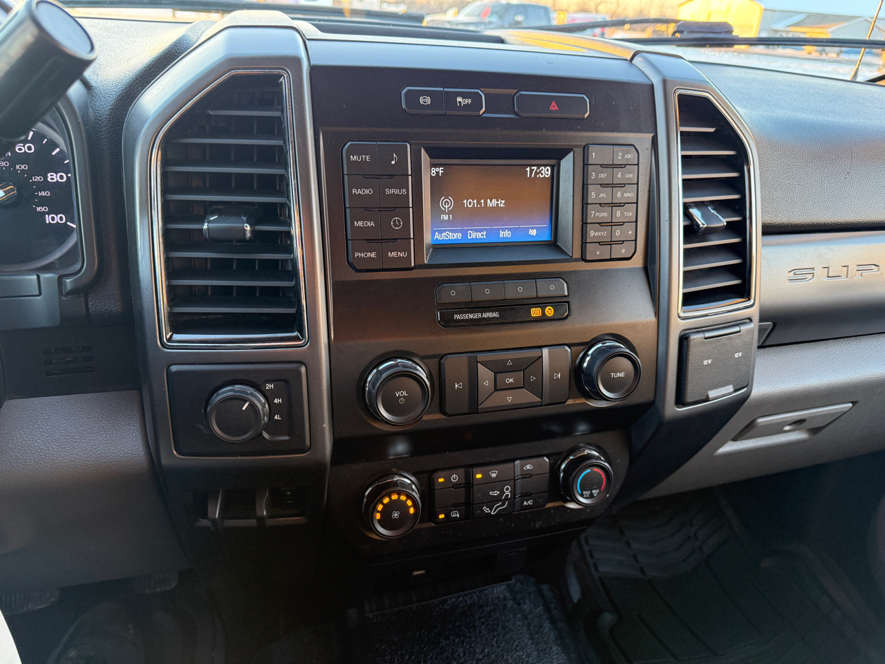 Ford Super Duty F-250 SRW 4WD Crew Cab 156" XLT 2019