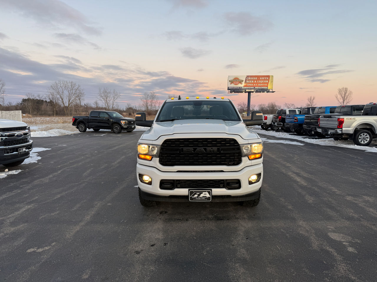 RAM 2500 Big Horn 4x4 Crew Cab 6'4" Box 2023