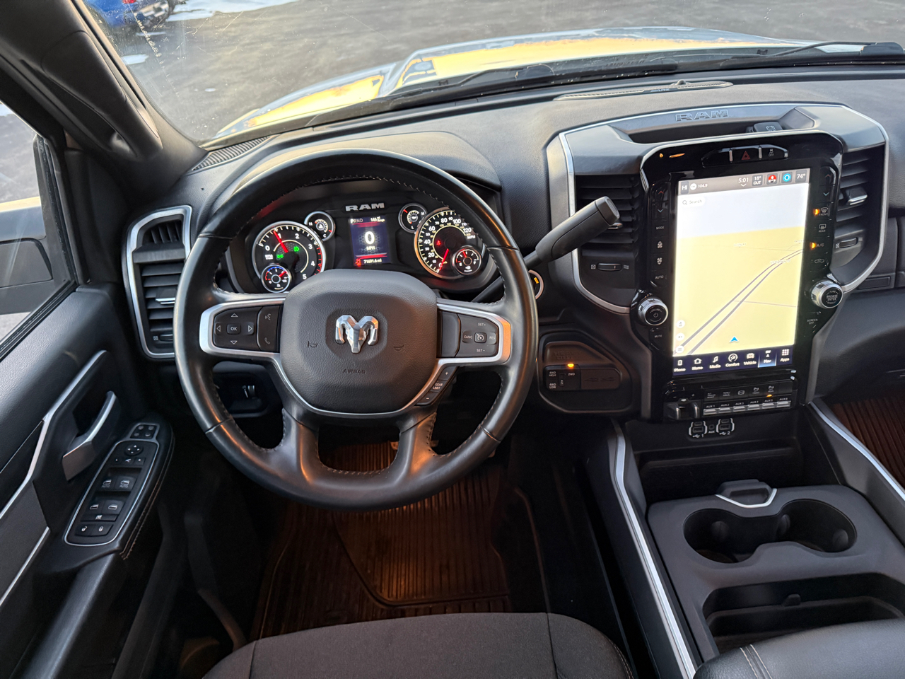 RAM 2500 Big Horn 4x4 Crew Cab 6'4" Box 2023