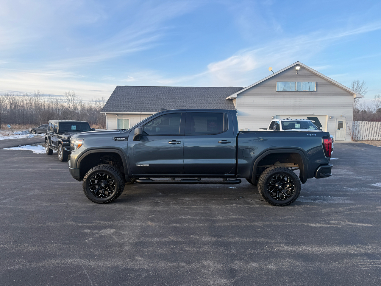 GMC Sierra 1500 4WD Crew Cab 147" Elevation 2019