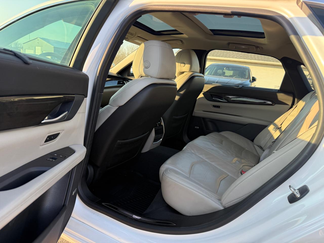 Cadillac CT6 4dr Sdn 3.0L Turbo Premium Luxury AWD 2016