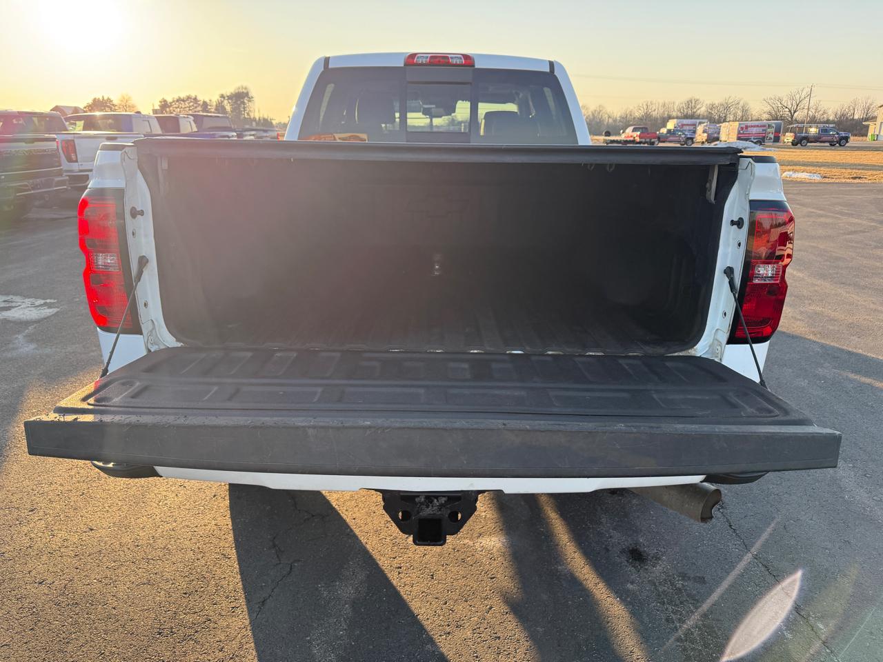 Chevrolet Silverado 2500HD 4WD Crew Cab 153.7" High Country 2019