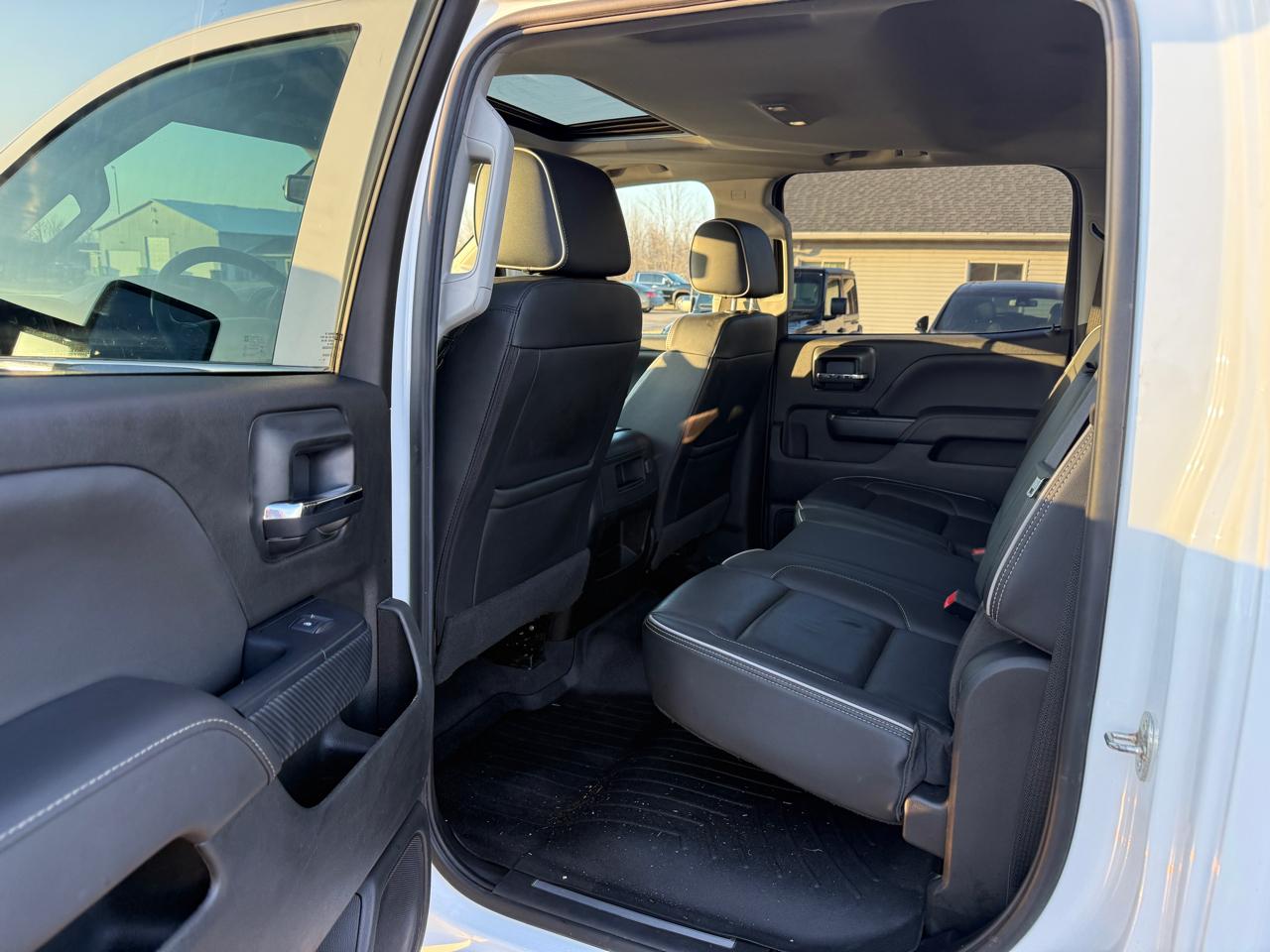 Chevrolet Silverado 2500HD 4WD Crew Cab 153.7" High Country 2019