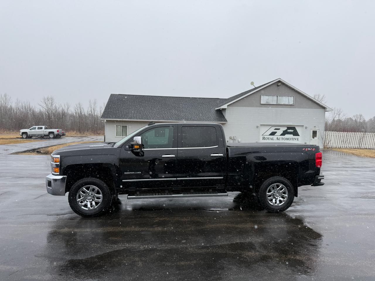 Chevrolet Silverado 3500HD 4WD Crew Cab 153.7" LTZ 2019