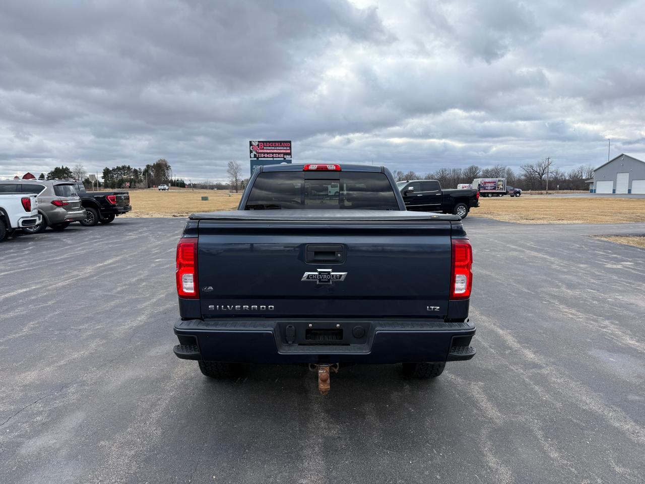 Chevrolet Silverado 1500 4WD Crew Cab 143.5" LTZ w/2LZ 2018