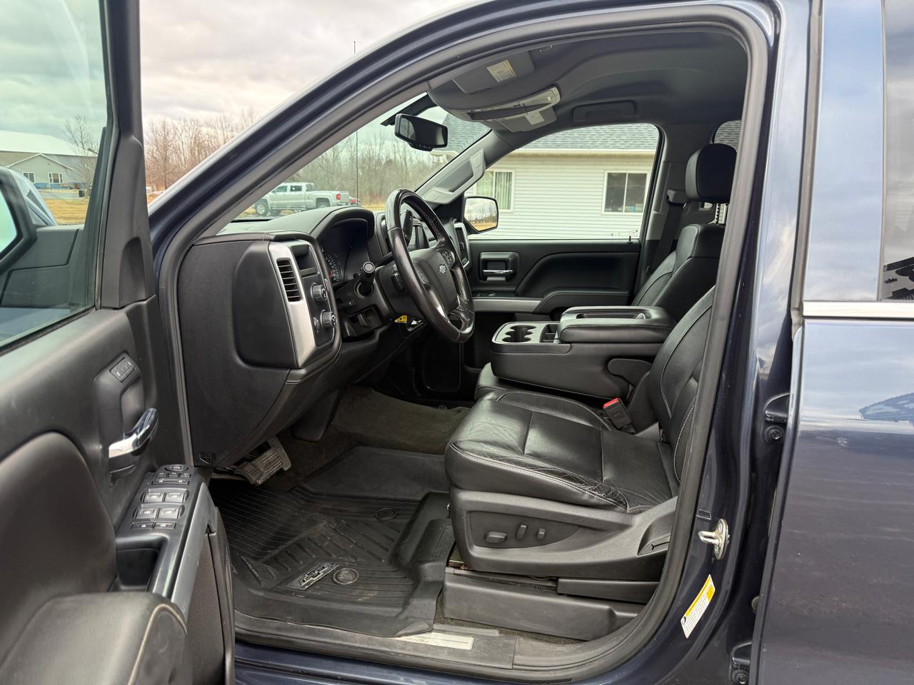 Chevrolet Silverado 1500 4WD Crew Cab 143.5" LTZ w/2LZ 2018