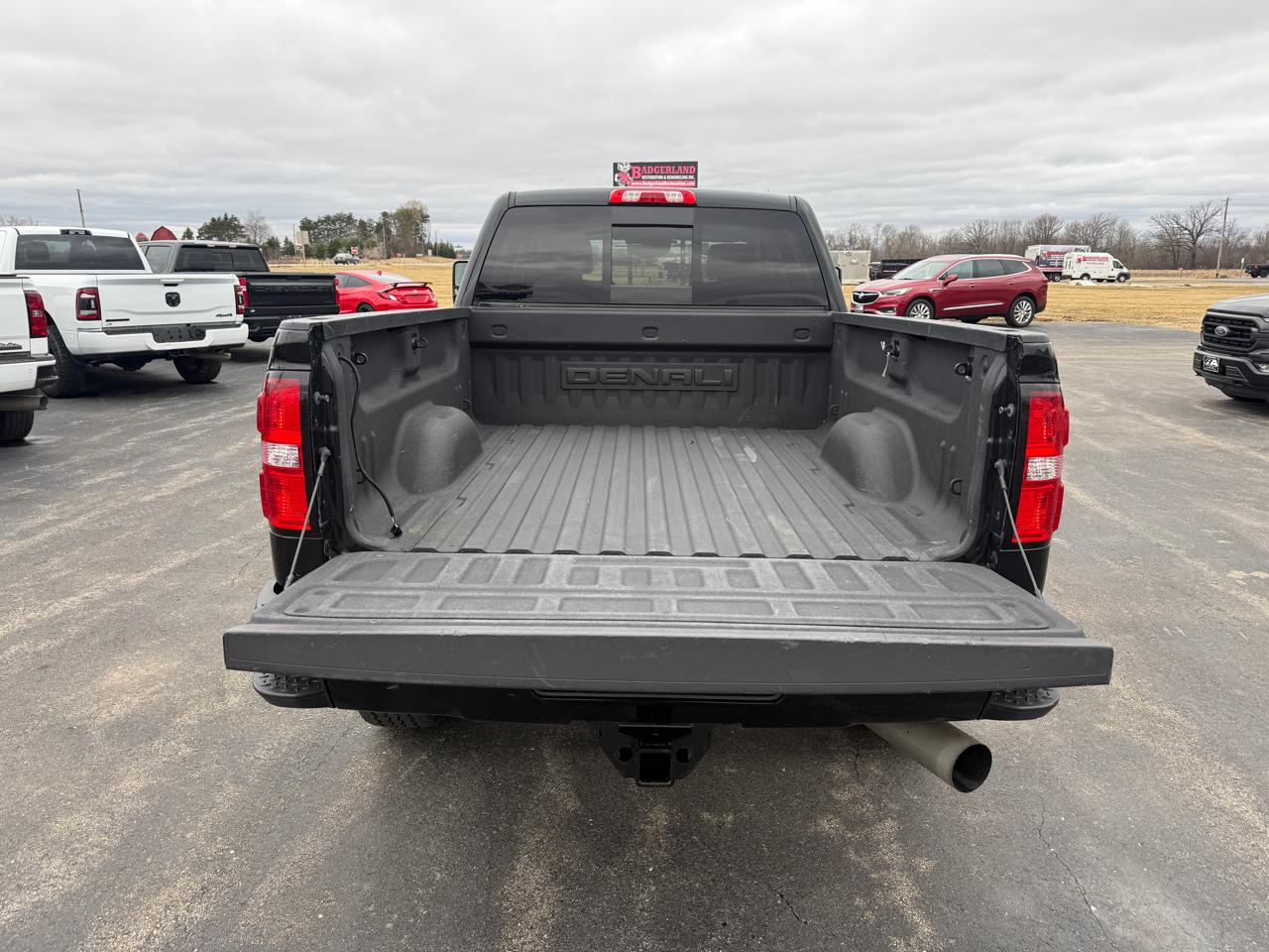 GMC Sierra 2500HD 4WD Crew Cab 153.7" Denali 2018