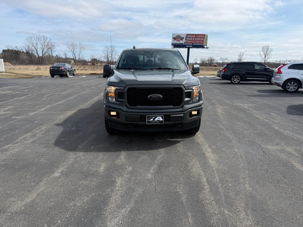 Ford F-150 4WD SuperCrew 145" XLT 2020