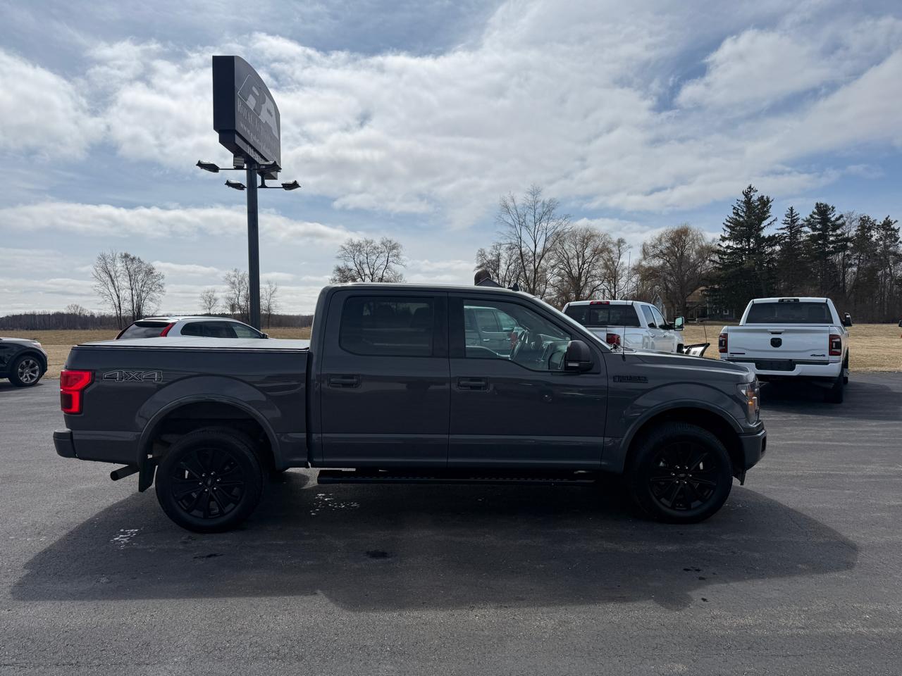 Ford F-150 4WD SuperCrew 145" XLT 2020