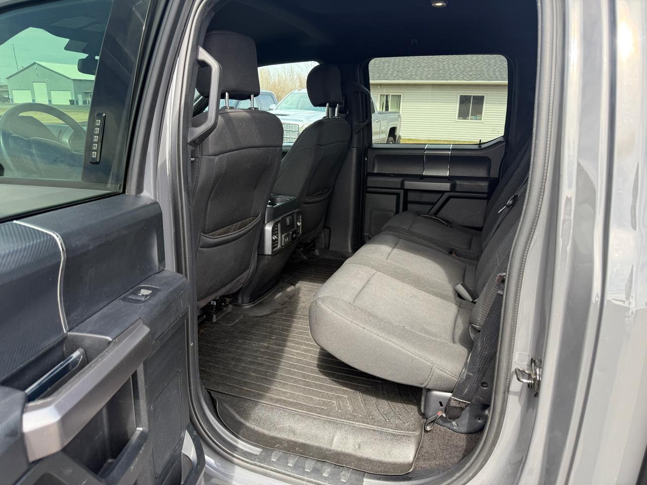 Ford F-150 4WD SuperCrew 145" XLT 2020