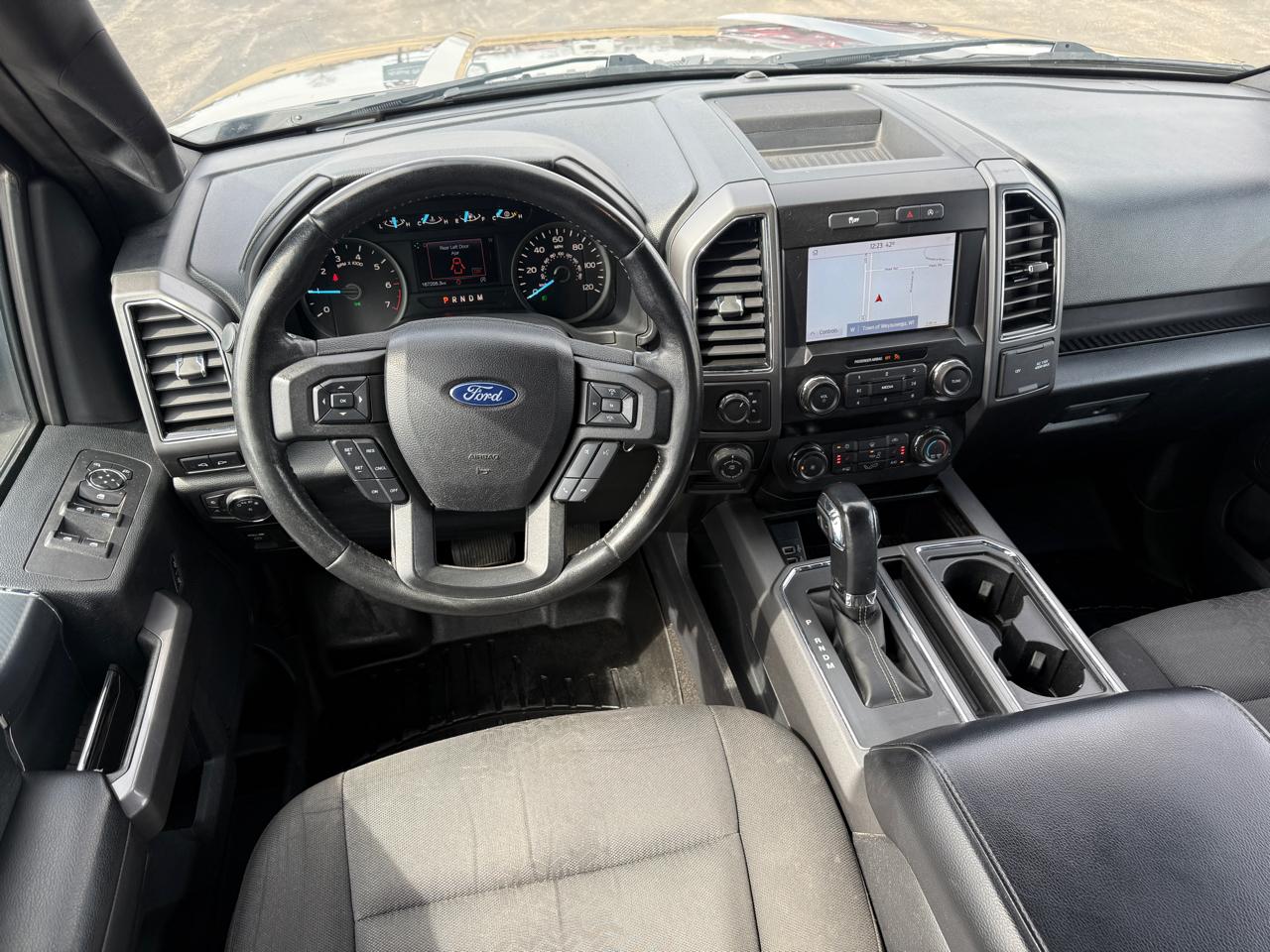 Ford F-150 4WD SuperCrew 145" XLT 2020