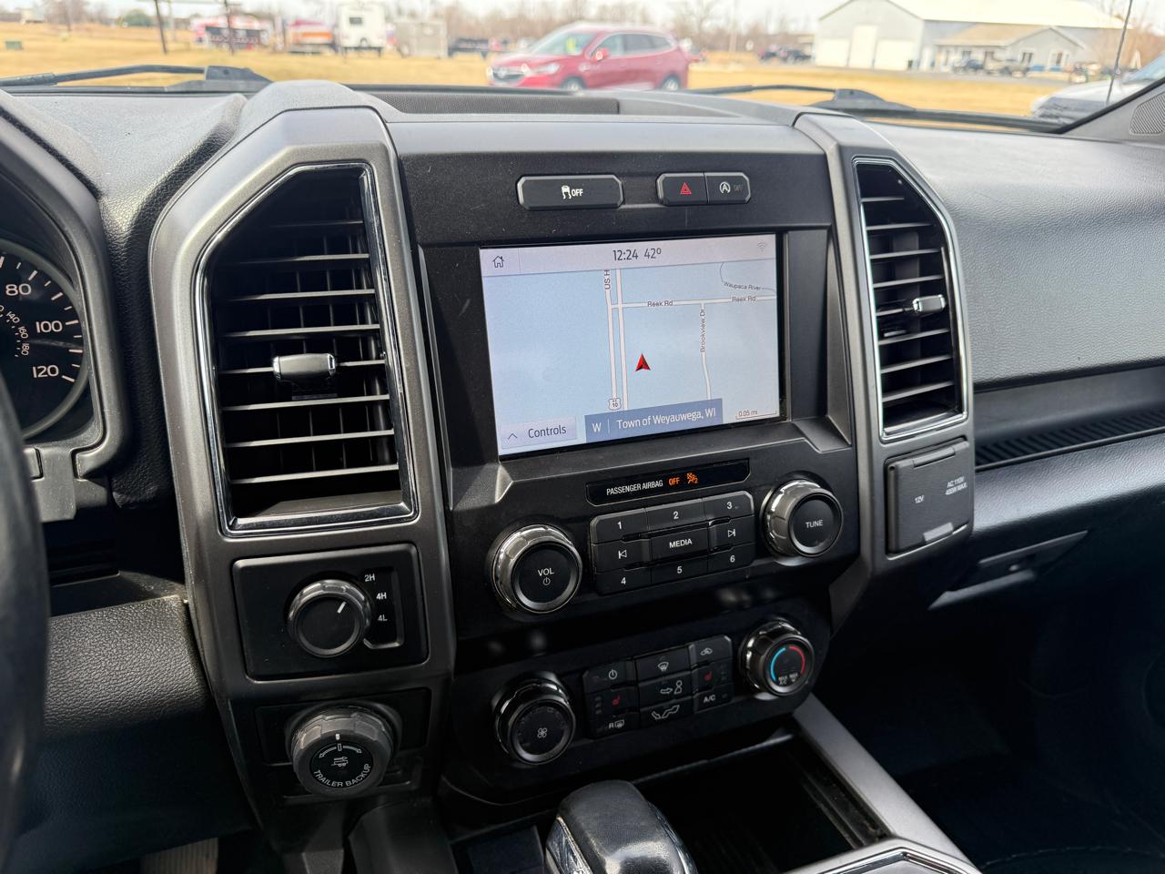 Ford F-150 4WD SuperCrew 145" XLT 2020