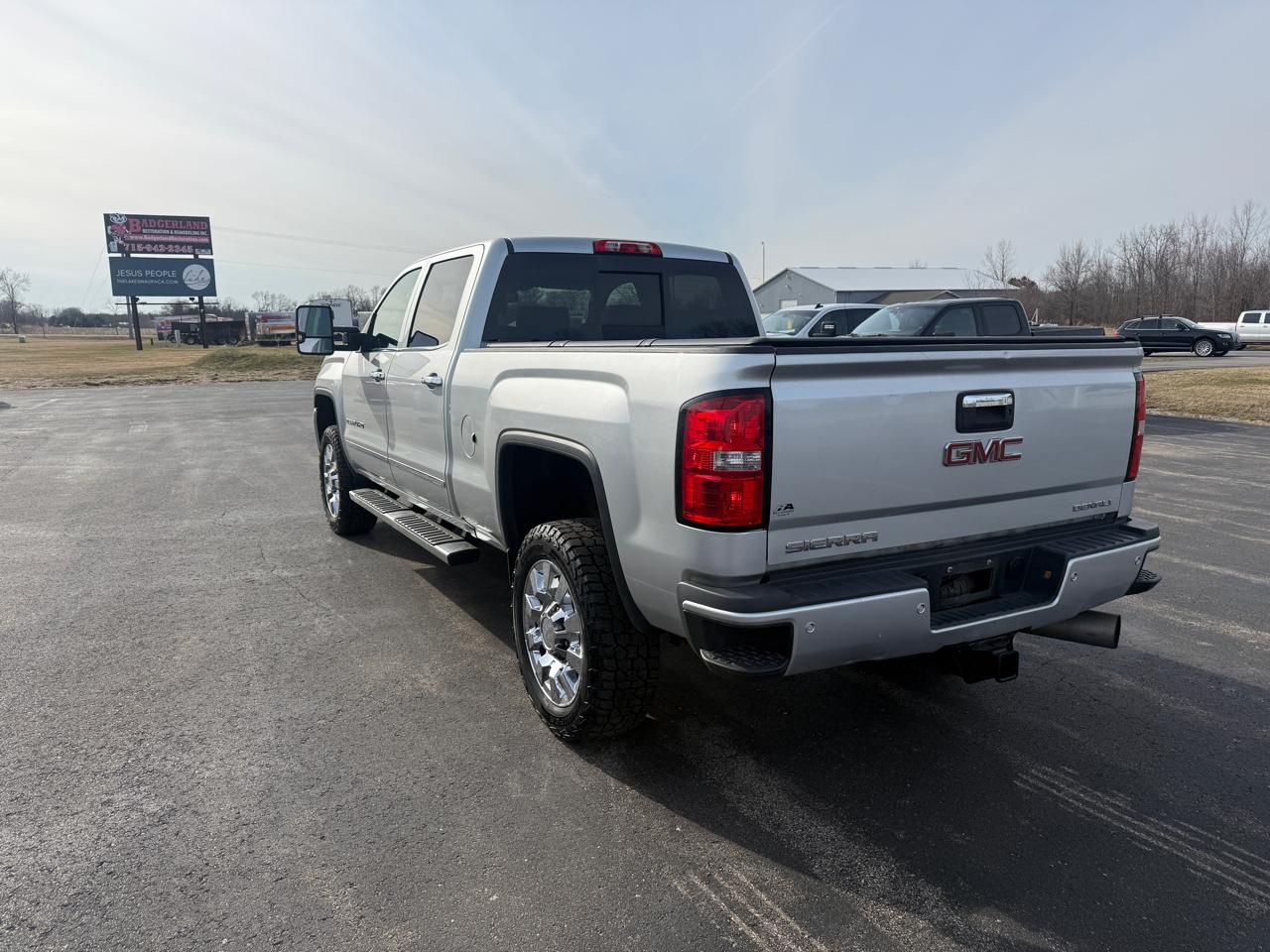 GMC Sierra 2500HD 4WD Crew Cab 153.7" Denali 2018