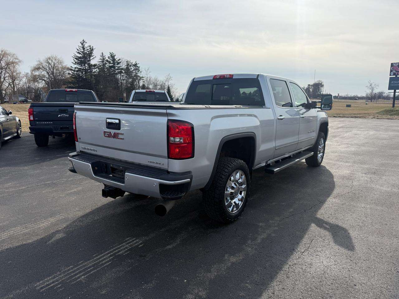 GMC Sierra 2500HD 4WD Crew Cab 153.7" Denali 2018