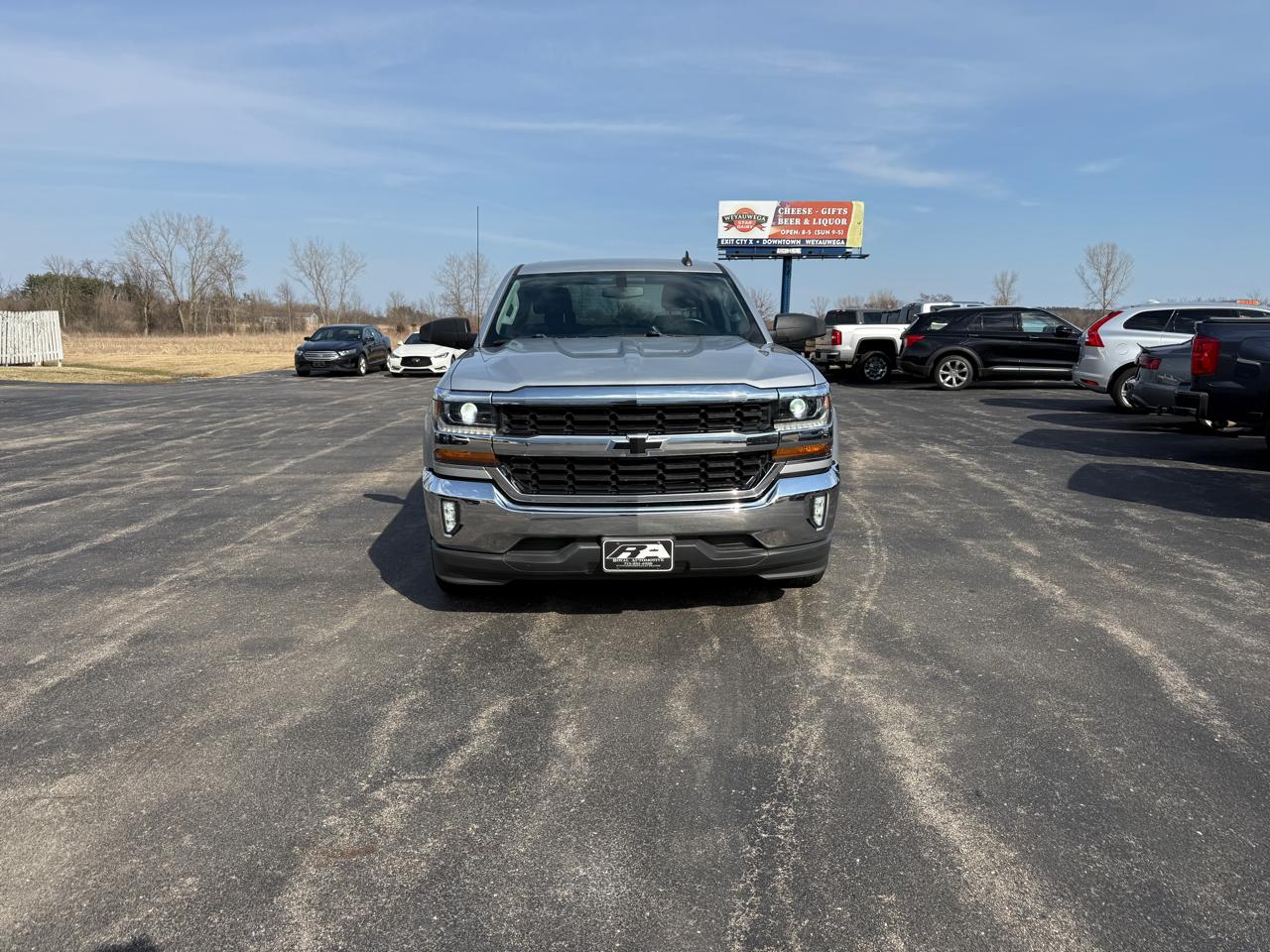 Chevrolet Silverado 1500 2WD Crew Cab 143.5" LT w/1LT 2017