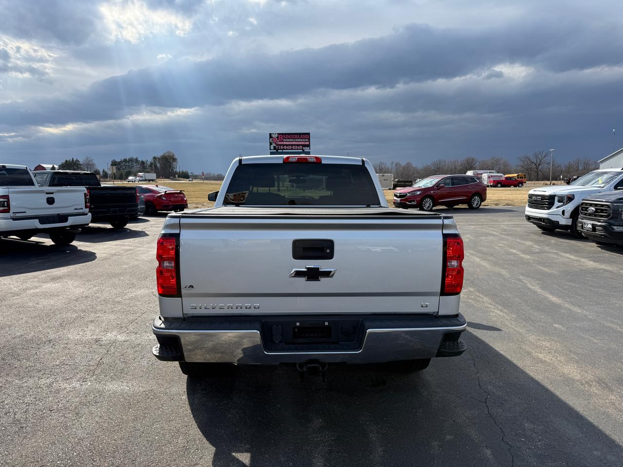 Chevrolet Silverado 1500 2WD Crew Cab 143.5" LT w/1LT 2017