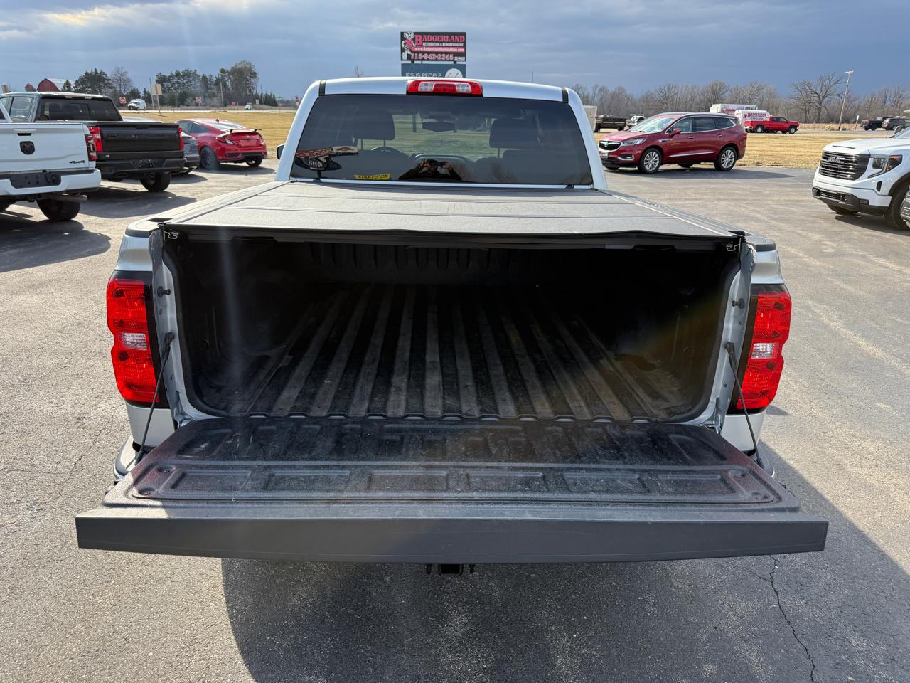 Chevrolet Silverado 1500 2WD Crew Cab 143.5" LT w/1LT 2017