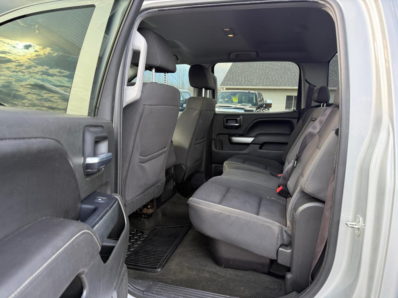 Chevrolet Silverado 1500 2WD Crew Cab 143.5" LT w/1LT 2017