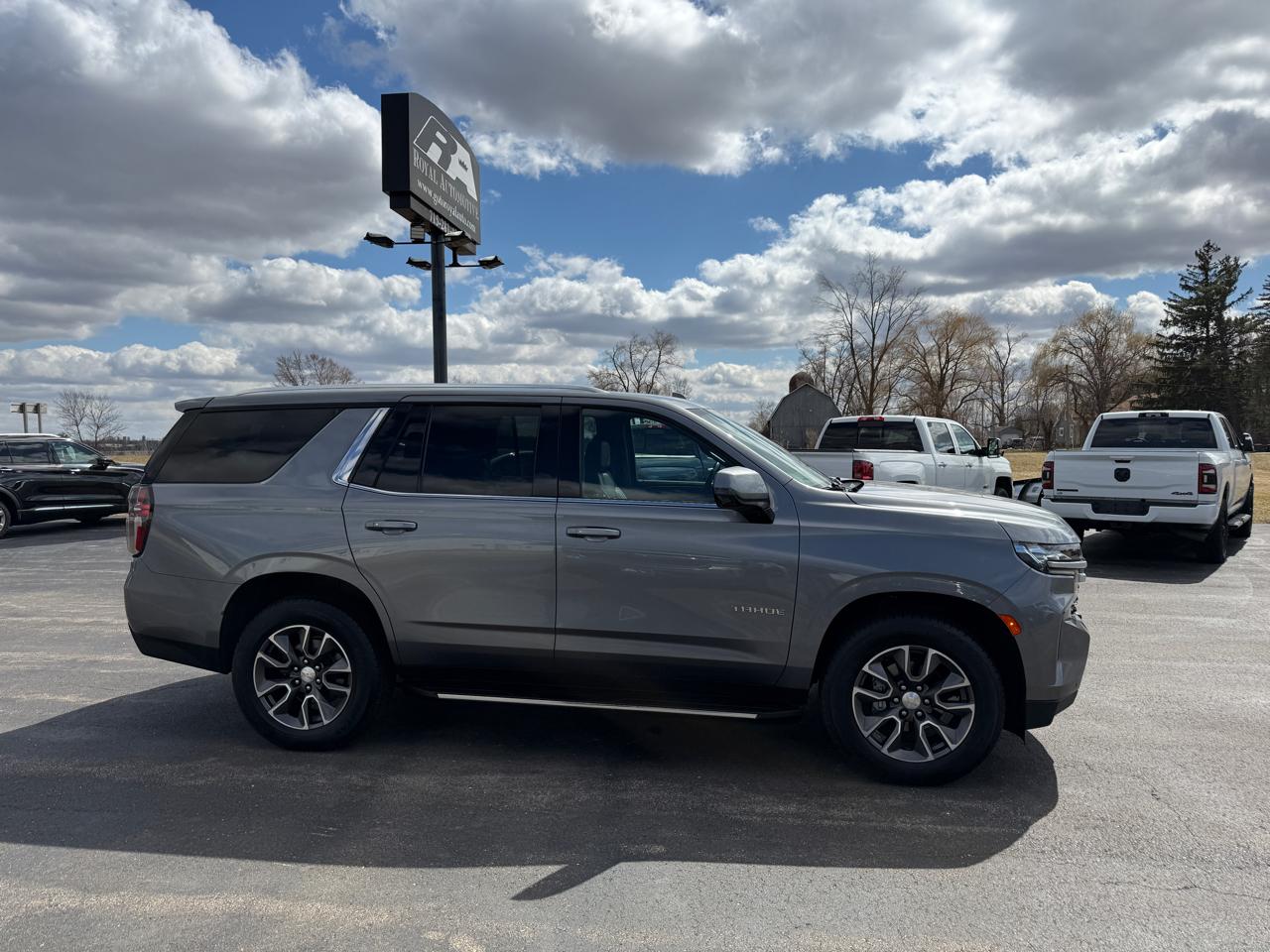 Chevrolet Tahoe 4WD 4dr LT 2021