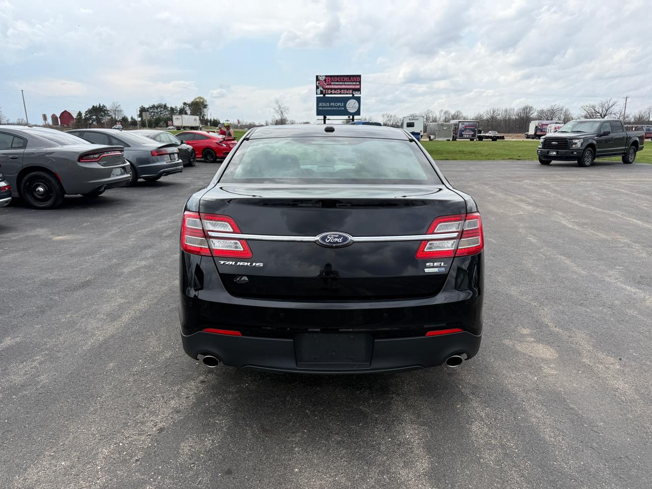 Ford Taurus 4dr Sdn SEL AWD 2016