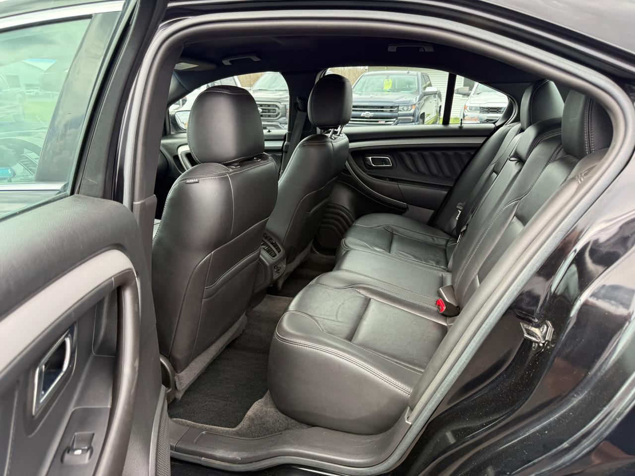 Ford Taurus 4dr Sdn SEL AWD 2016